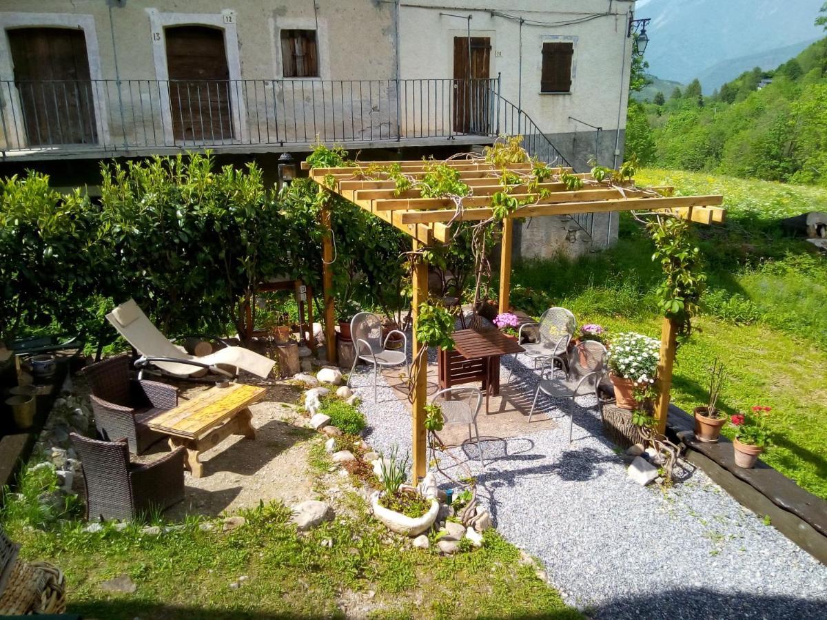 B&B L'Abric - Centro Storico Di Limonetto 利莫内皮埃蒙特 外观 照片